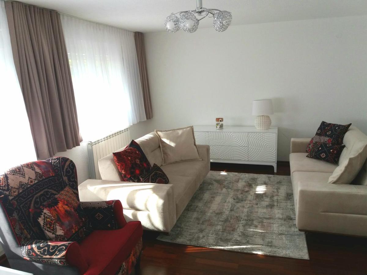 Apartment Esha SJJ Esterno foto
